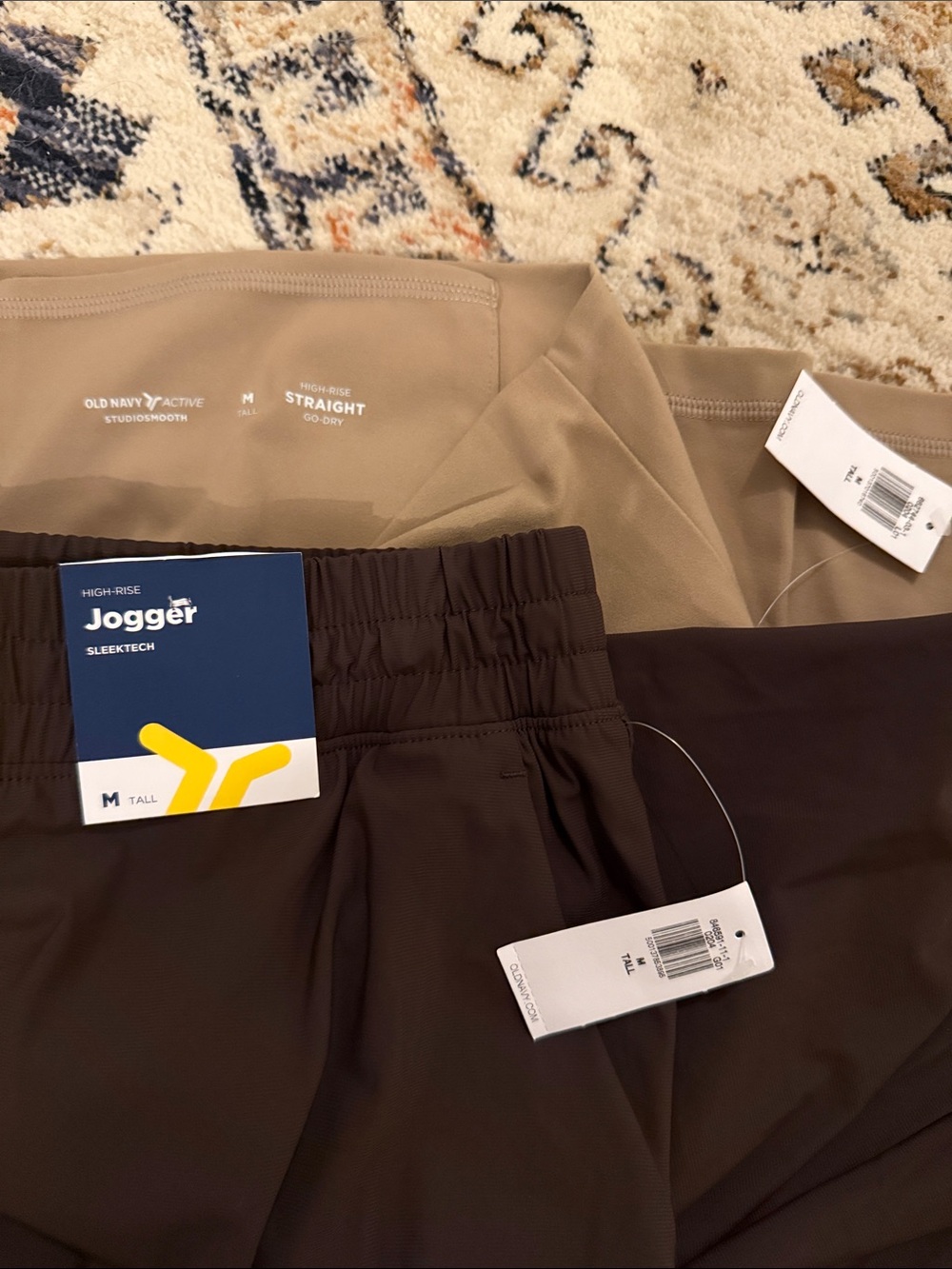 Lot of Two NWT Old Navy Activewear Studio Smooth Pant Sleek Tech Jogger M Tall - Picture 2 of 11